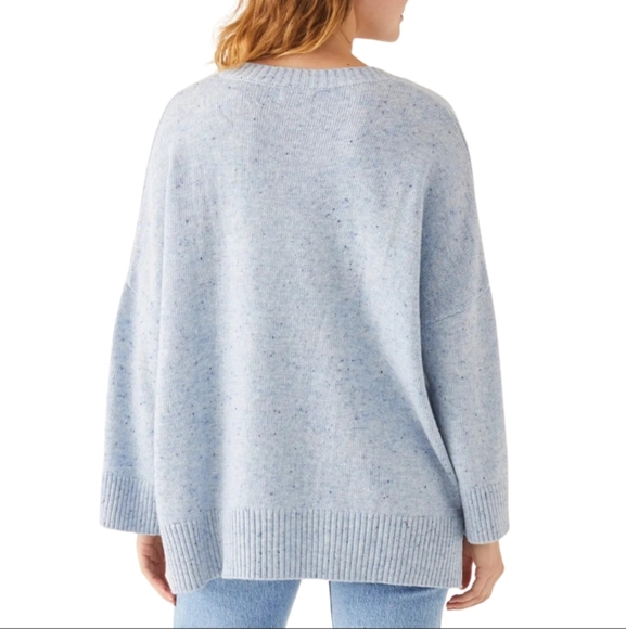 MERSEA Montauk Speckled Knit V Neck Sweater Baby Blue OS - Picture 11 of 12